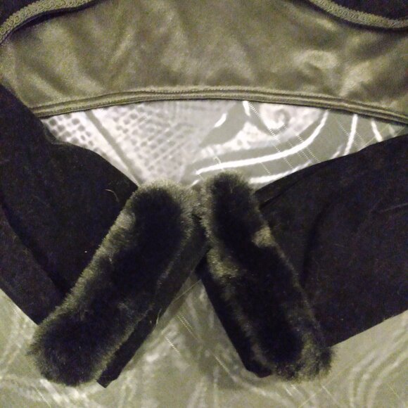 Dark in love bolero - Picture 2 of 4